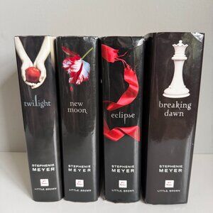 The Twilight Saga – Complete 4 Book Series | Stephenie Meyer